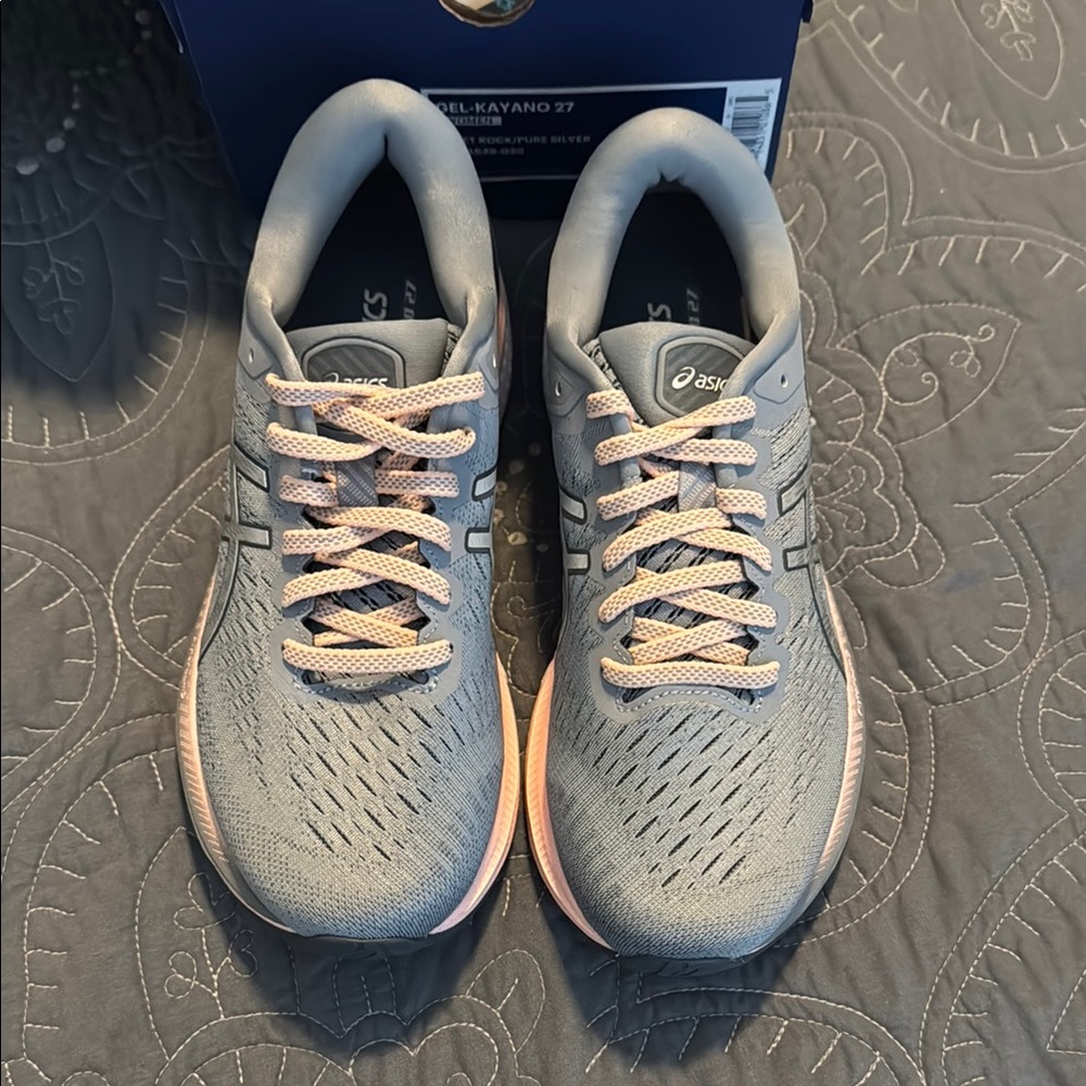 ASICS Women's Gel Kayano 27 Gray and Pink Sneakers, size 8 NIB